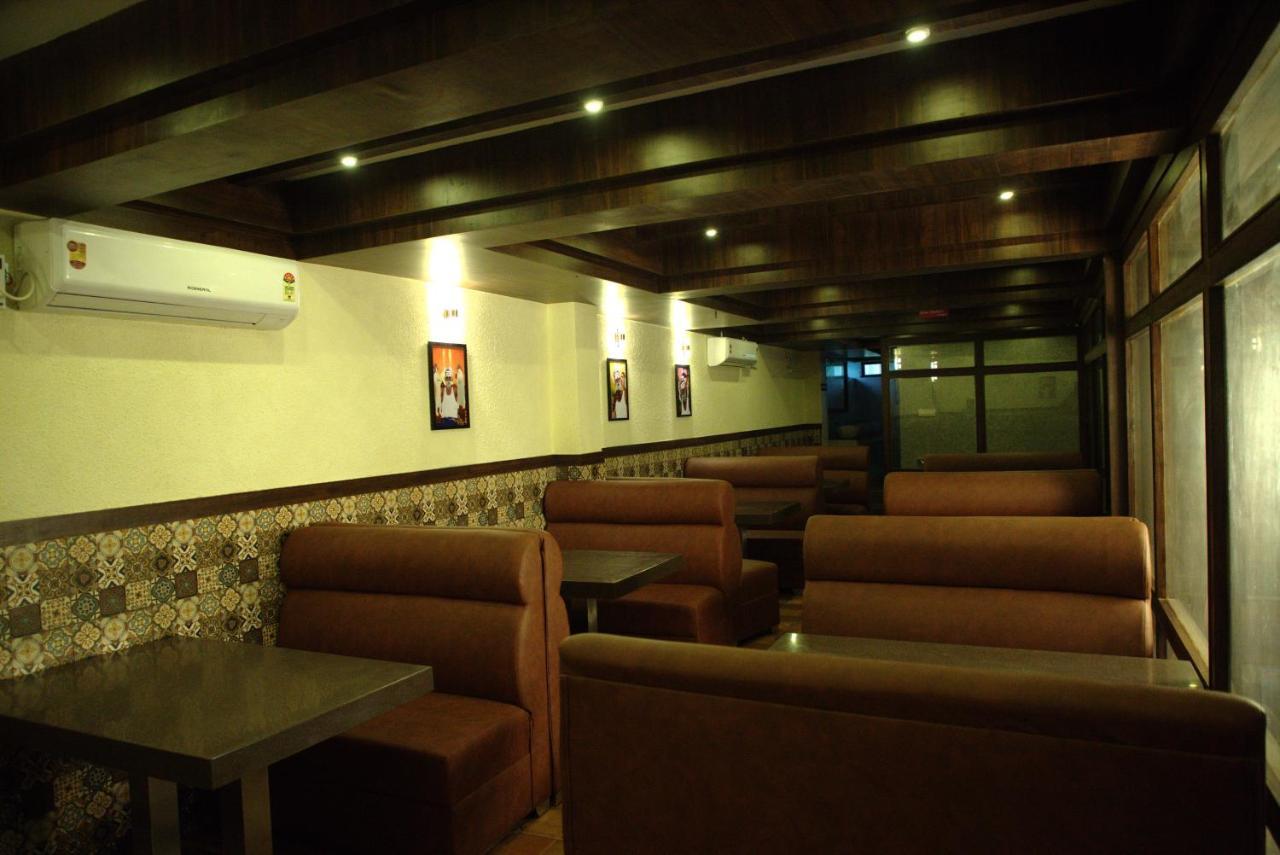 Jai Wings Hotel Puducherry Eksteriør billede
