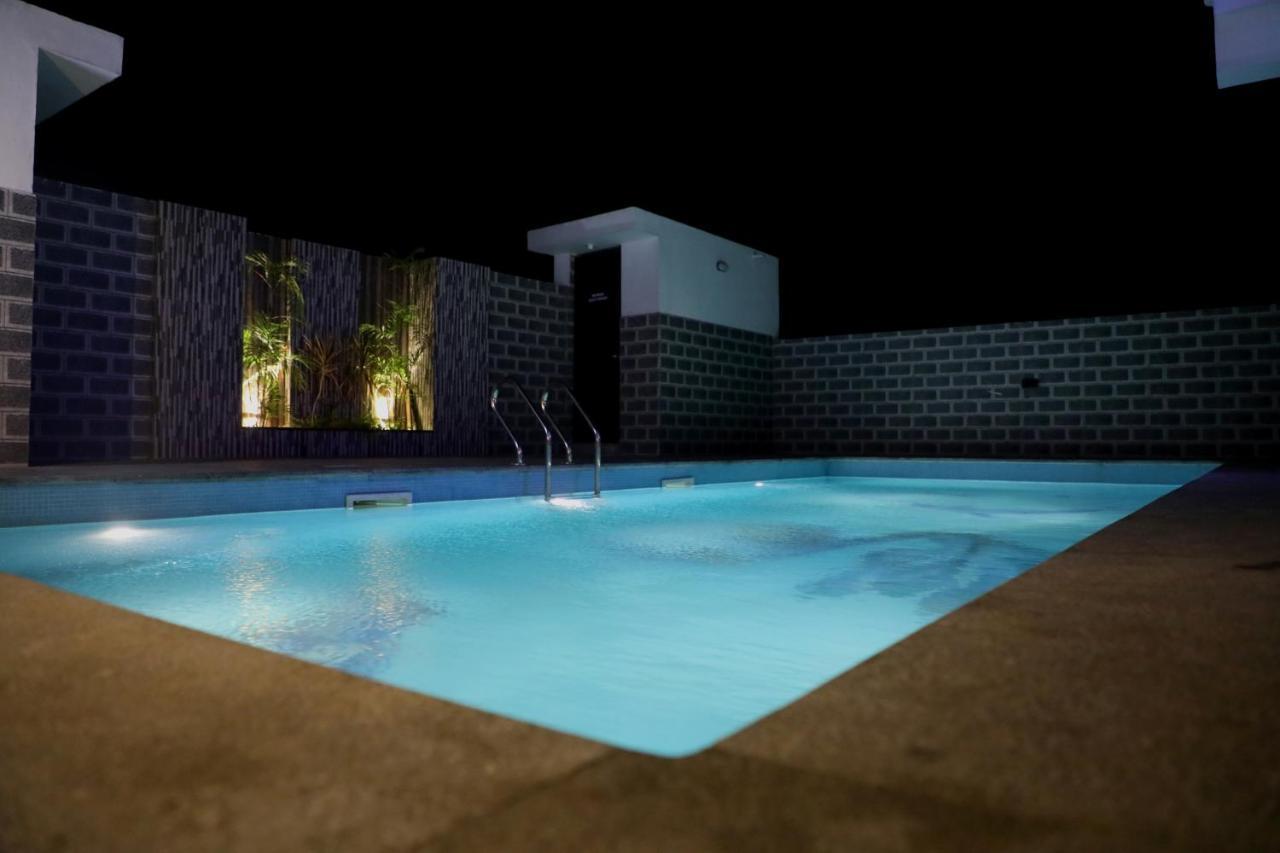 Jai Wings Hotel Puducherry Eksteriør billede