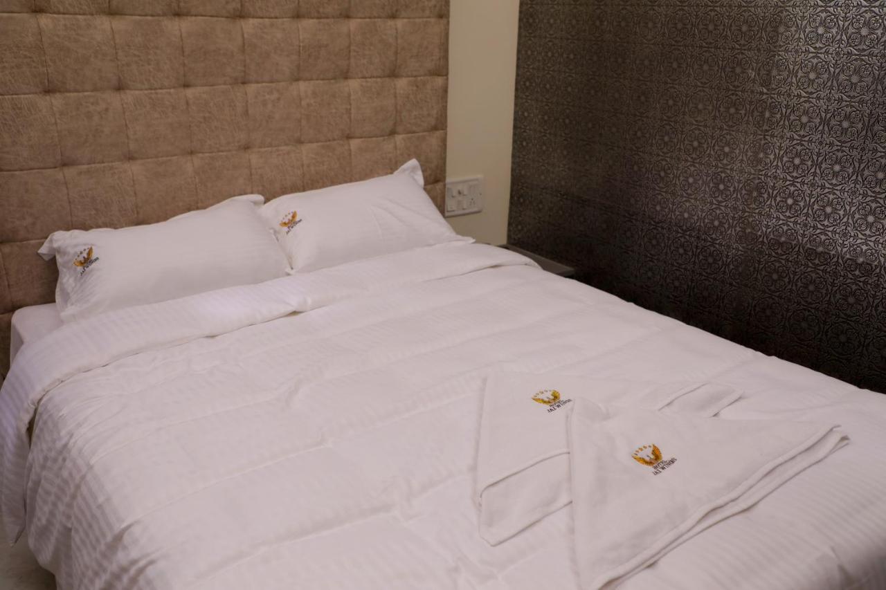Jai Wings Hotel Puducherry Eksteriør billede